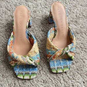 Katy Perry. New without tags. Colorful Woven Sandals. Size 7